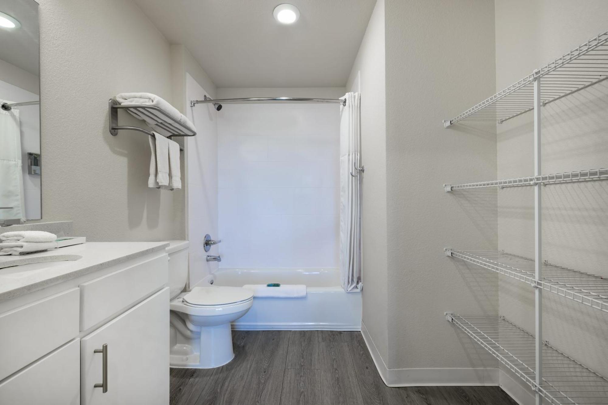 Soka Suites Dallas - Las Colinas Irving Εξωτερικό φωτογραφία